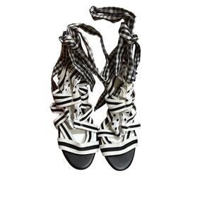 Gianni Bini Black White Ankle Wrap Heels Size 7